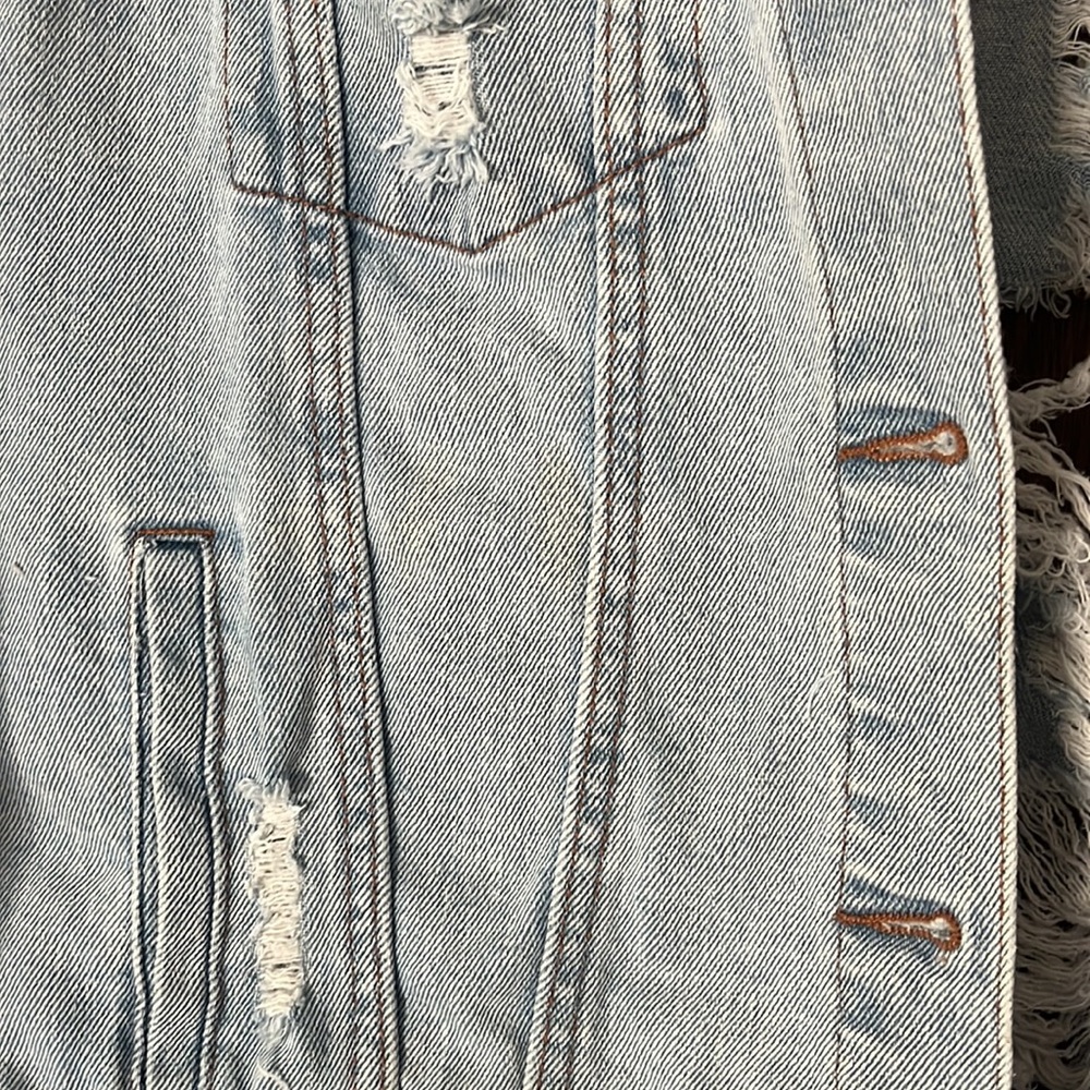 WILD FABLE Distressed Denim Jacket - Picture 3 of 4